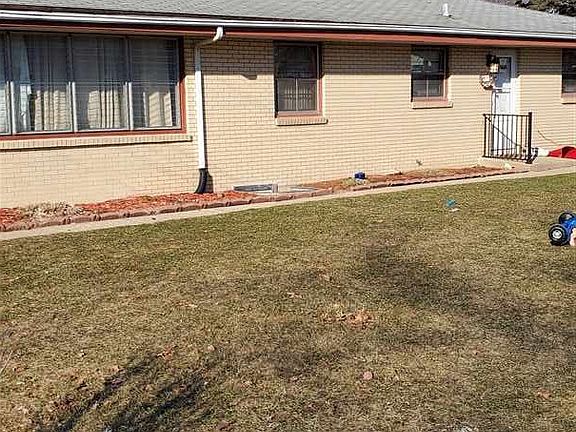 4th image of 2616 Sherman Ave