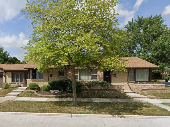 3330 W 102nd St, Evergreen Park, IL 60805