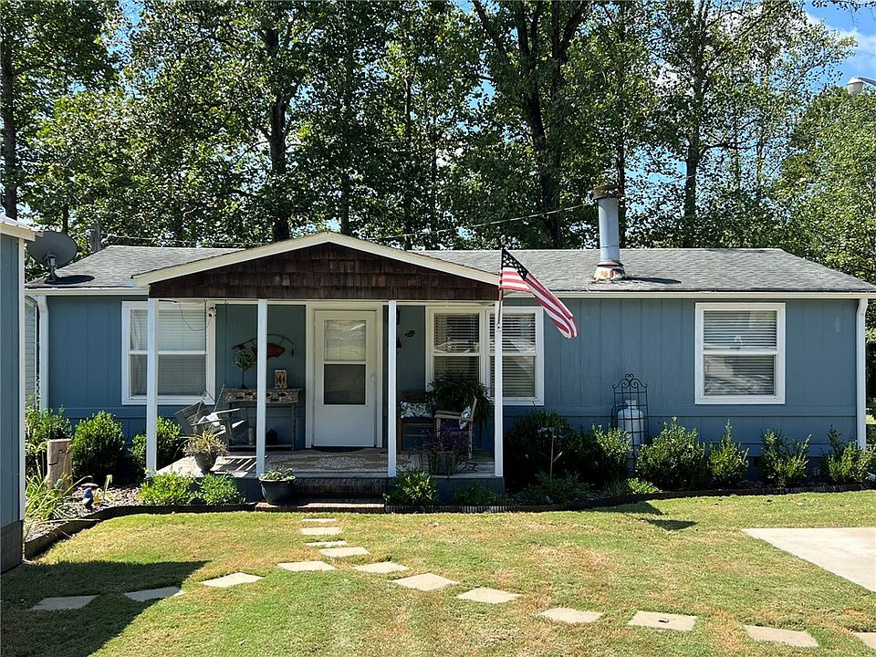 1st image of 110 Dogwood Ln