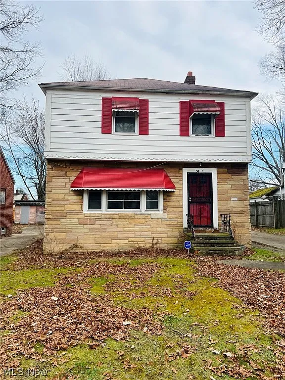 3819 Lee Heights Blvd photo 1