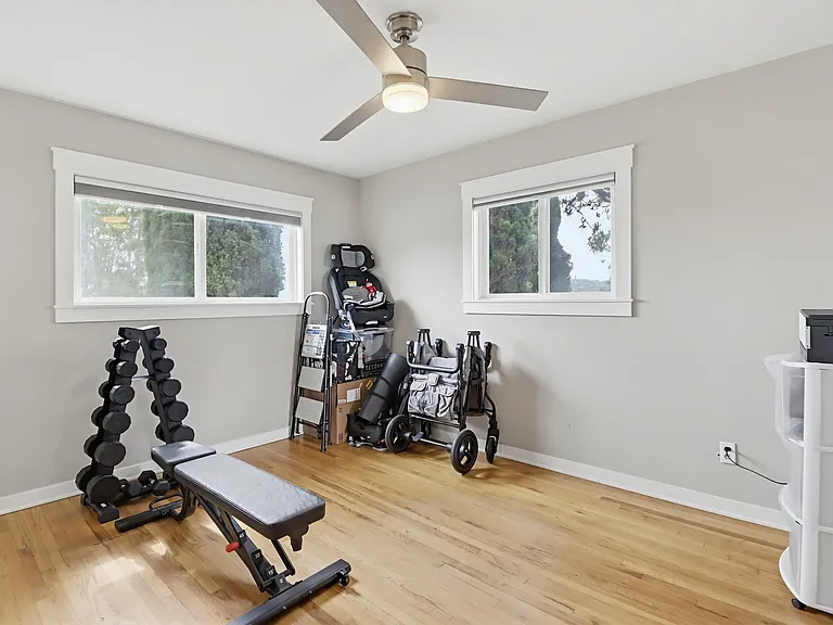 7372 Stanford Ave — Photo 14