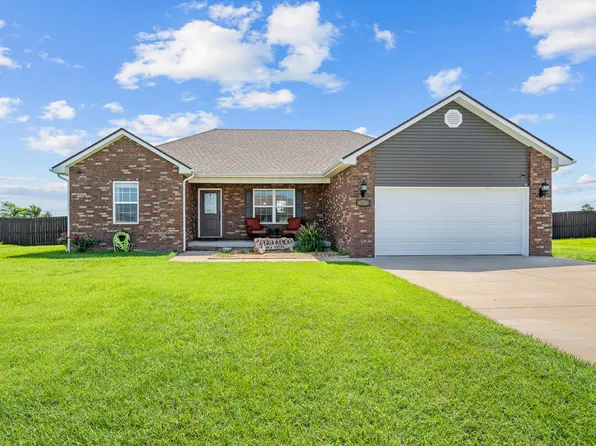 4716 S 125th Road, Bolivar, MO 65613