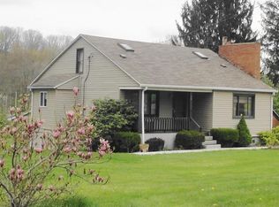 154 Midvale Rd, Wampum, PA 16157