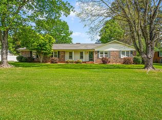 106 Northampton Ct, Greenwood, SC 29649