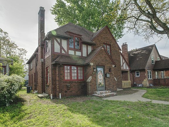 3rd image of 1015 N 2nd St