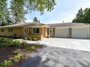 280 Wauwatosa Rd, Cedarburg, WI 53012