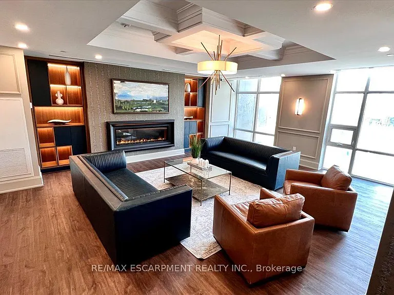 460 Dundas St E #1208 — Photo 16