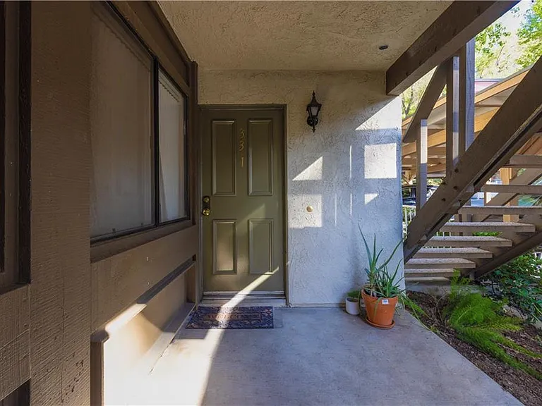 22700 Lakeway Dr #331 — Photo 2