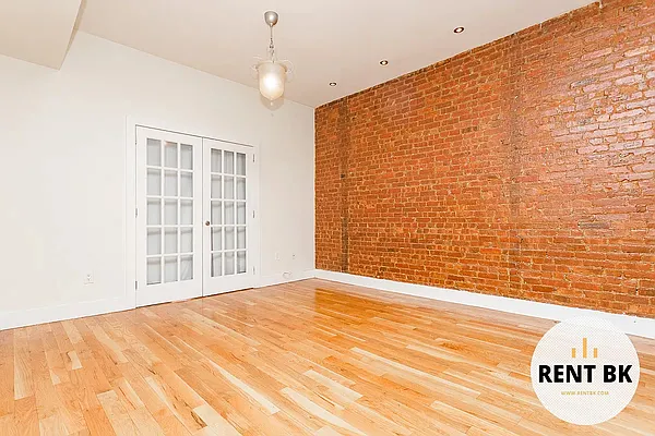 Rented by RENTBK LLC | media 9