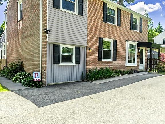 2nd image of 3024 Joshua Rd