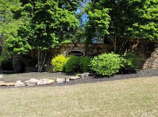 10 Arrow Mountain Dr SE, Cartersville, GA 30121