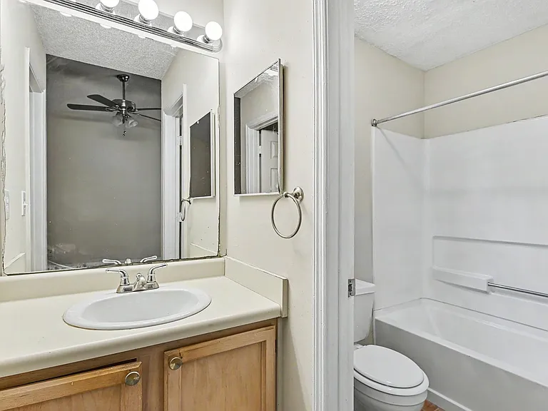 3543 Broad Oak Ct — Photo 12