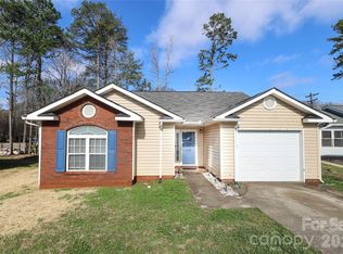 7200 Petal Ct, Charlotte, NC 28227