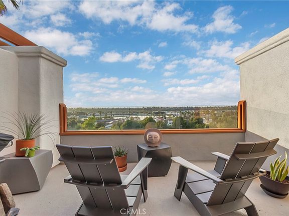3rd image of 128 Villa Point Dr