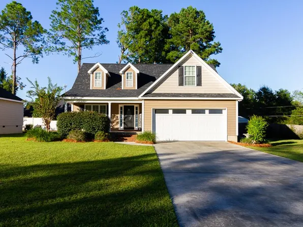 827 E 48th St, Tifton, GA 31794