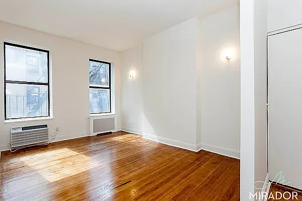 Rented by Mirador Real Estate | media 6