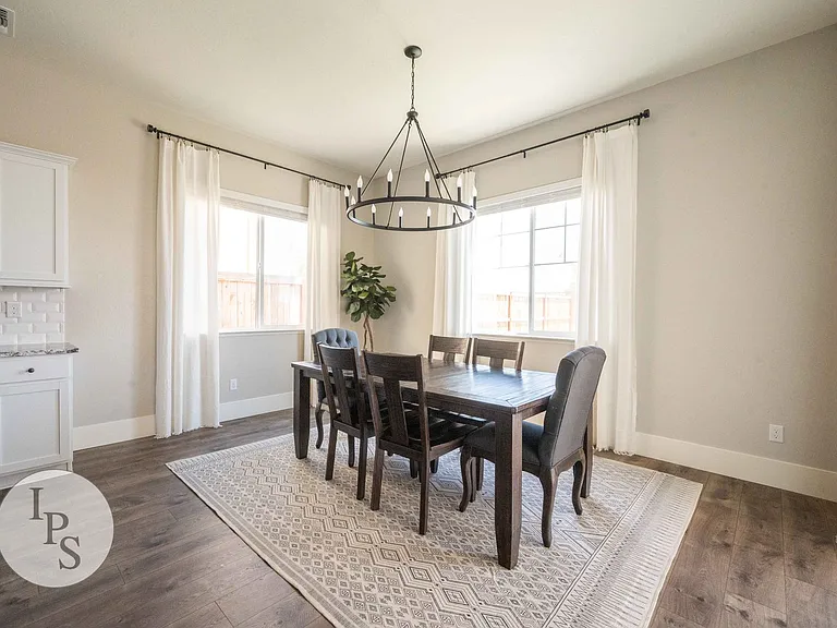 4299 Vineyard Dr — Photo 13