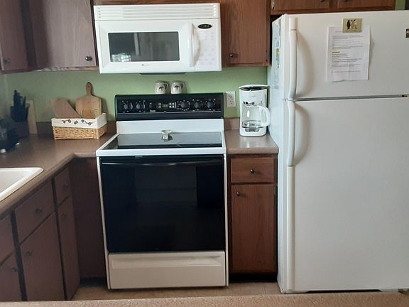 5th image of 1180 Range View Dr #B2