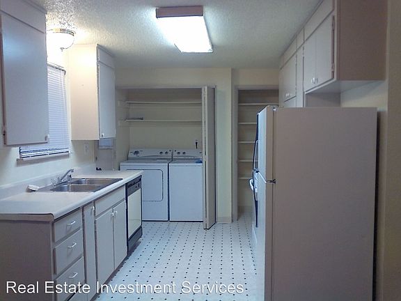 4th image of 6115 88th St SW APT E1