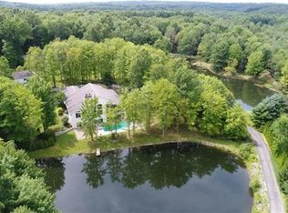 3700 Trout Island Rd, Sharpsville, PA 16150