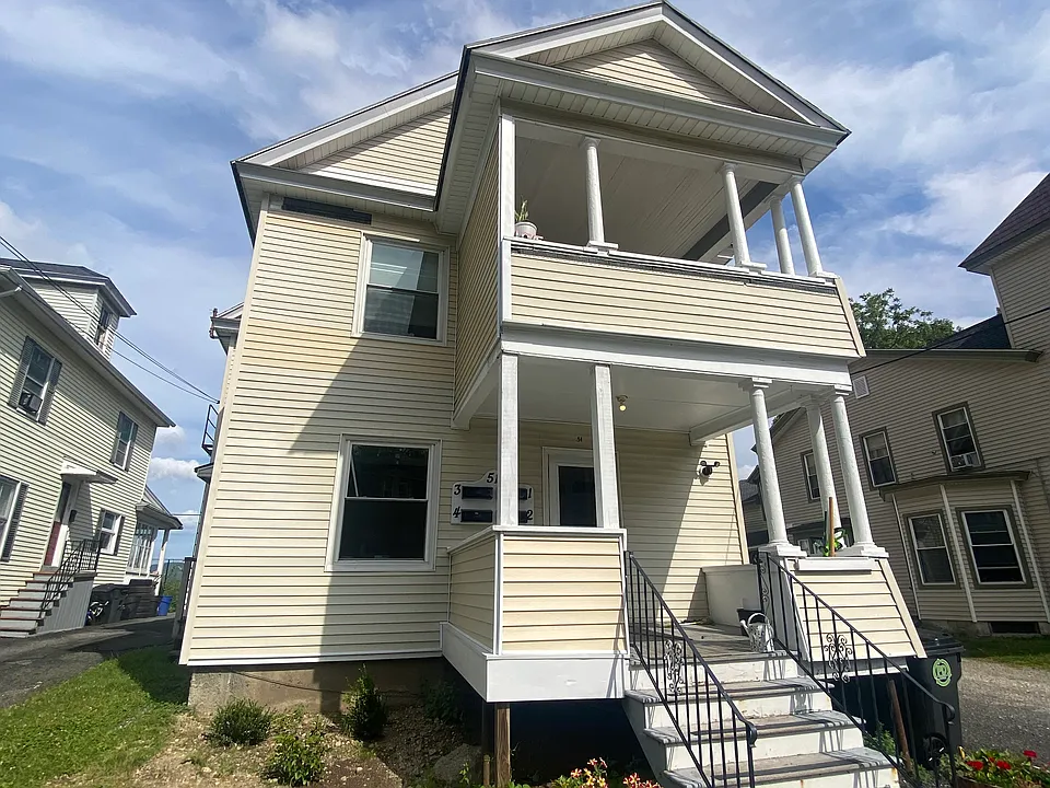 51 Pomeroy Ave #1
