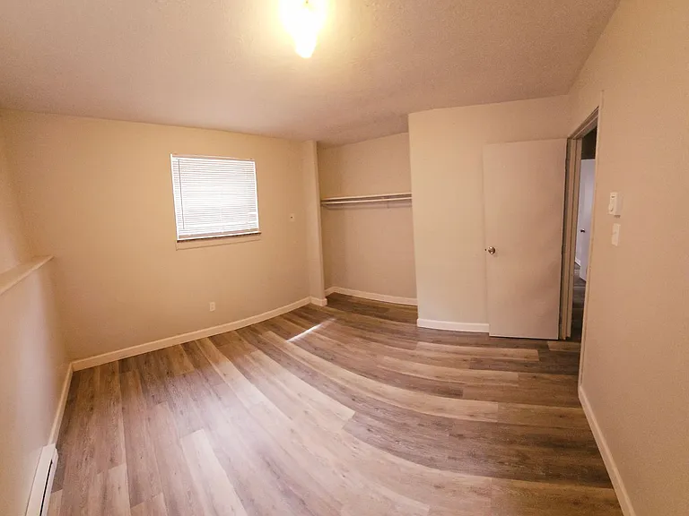 136 Sunnyslope Dr — Photo 3