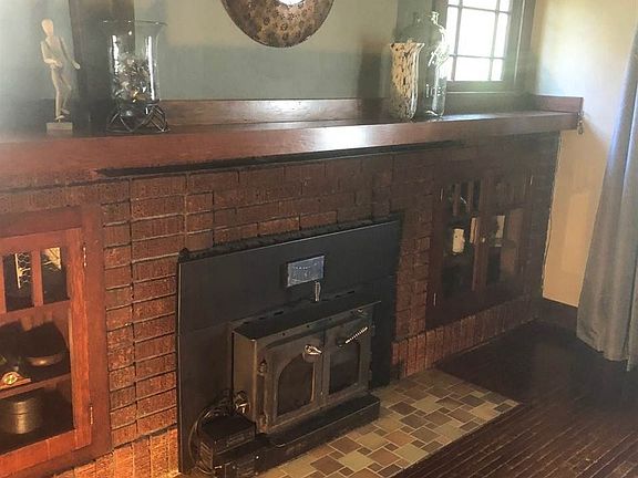4th image of 1110 W Montgomery Ave