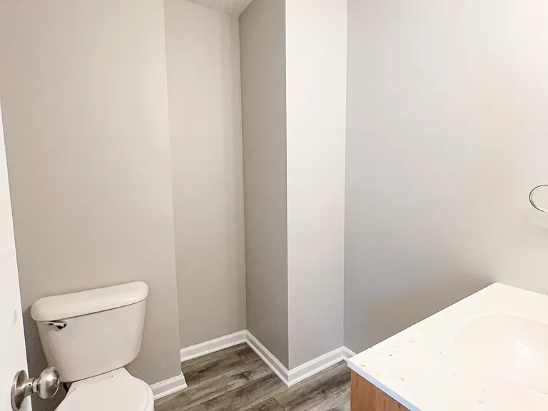 219 Taft Dr #2 — Photo 7