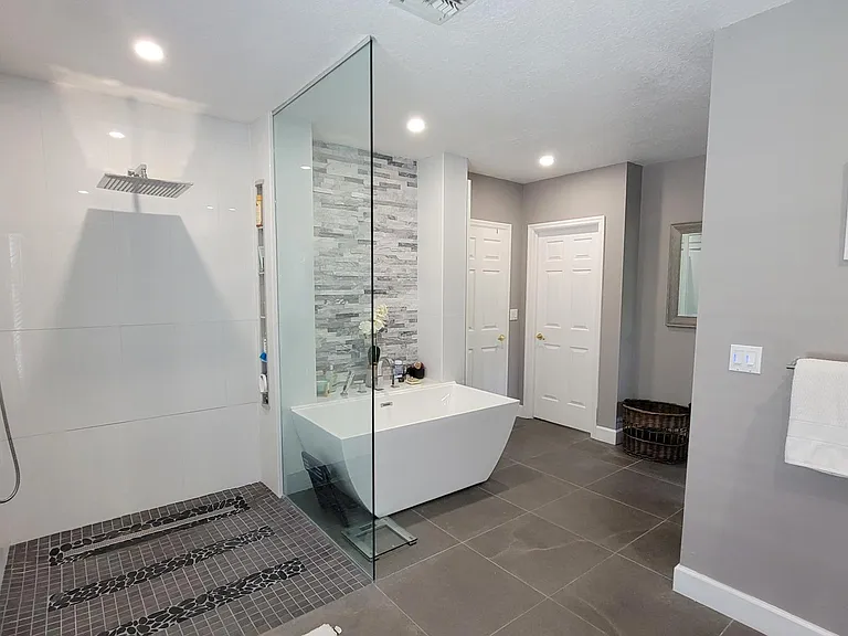 525 Melrose Ave — Photo 14