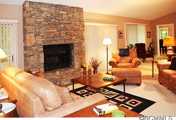 5th image of 101 Foothills Dr