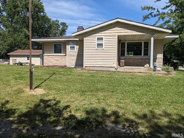 56750 Pear Rd, South Bend, IN 46619