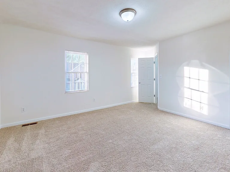 19 Berkshire Ln #101 — Photo 16
