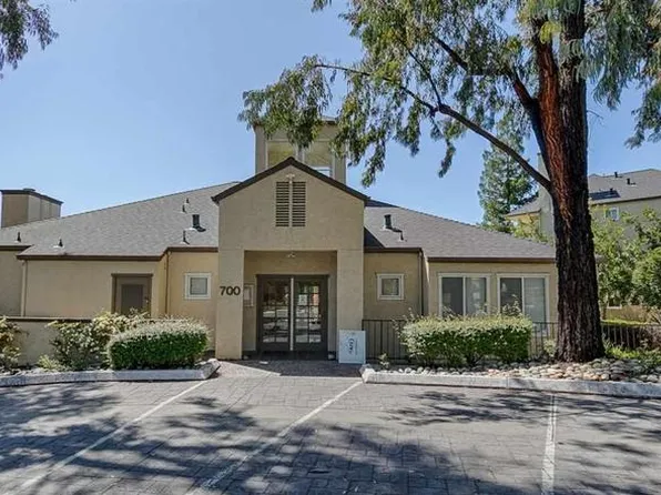 699 Dartmore Ln, Hayward, CA 94544