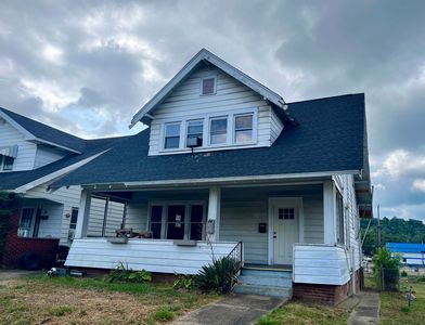 2633 4th Ave, Huntington, WV, 25702