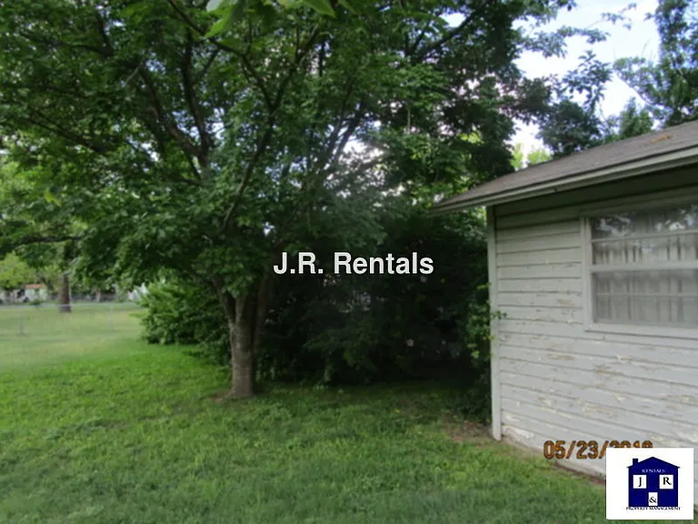 304 Ridge St — Photo 23