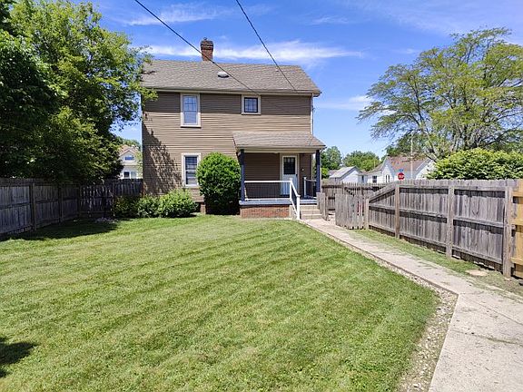 5th image of 63 Thornhill Ave