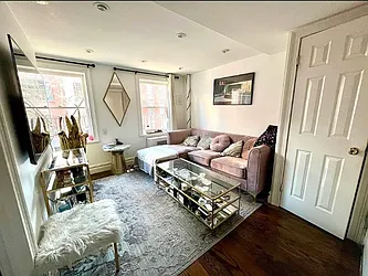 Rented by Living New York