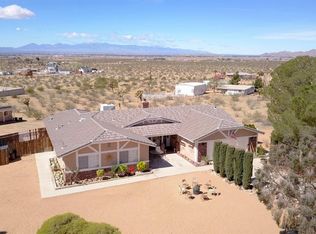 25077 Zuni Rd, Apple Valley, CA 92307