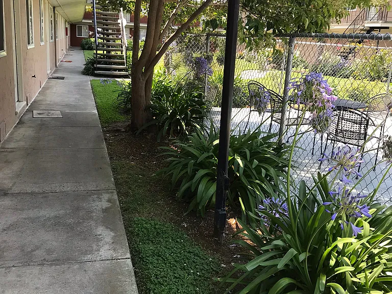 ALAMEDA PARK APARTMENTS — Photo 13