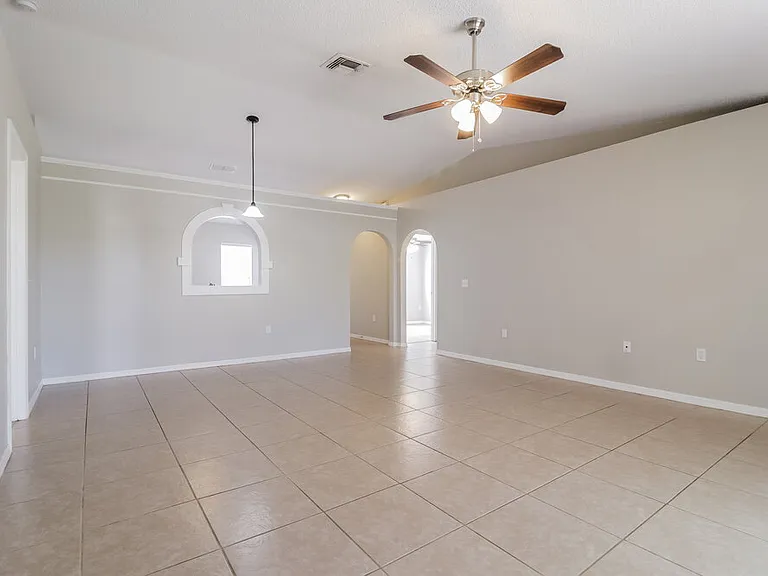 4313 Iveyglen Ave — Photo 4