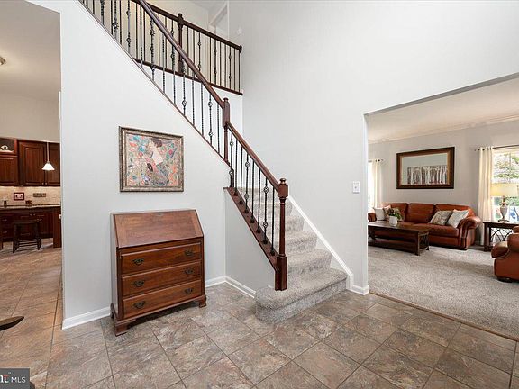 2nd image of 3625 Redhaven Ln