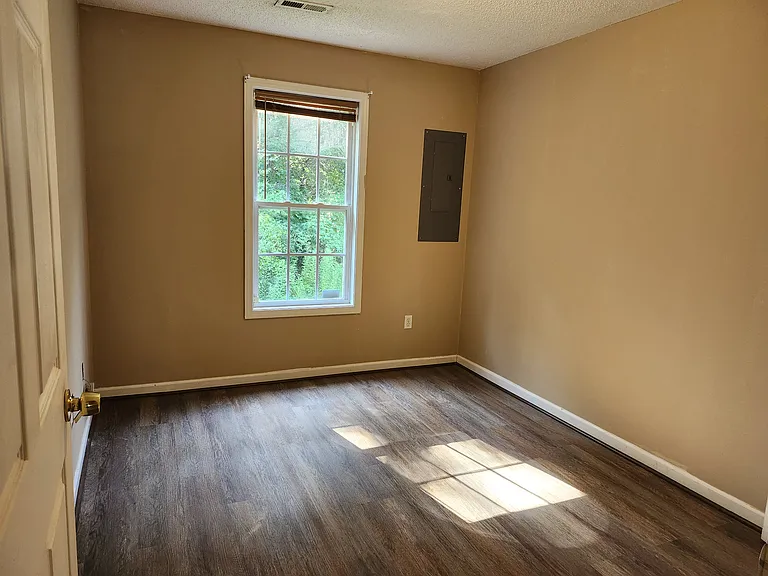 3507 Vista Trl — Photo 4