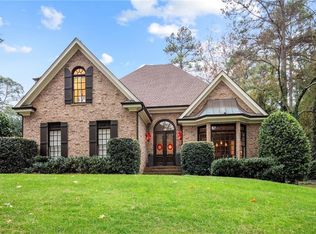 2805 Shady Valley Dr, Atlanta, GA 30324