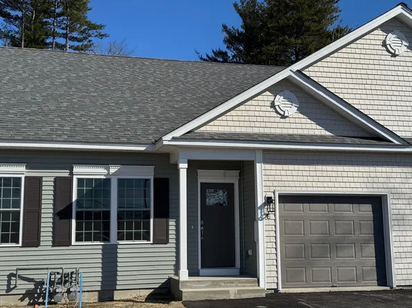 7 Martins Ferry Road #E, Hooksett, NH 03106