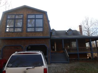 66 Old Douglas Rd, Webster, MA 01570