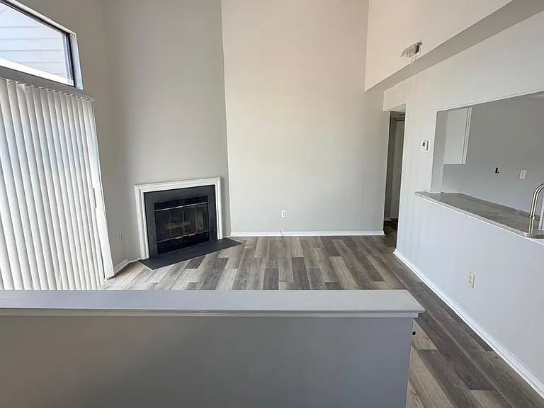 2202 Sandra Rd — Photo 27
