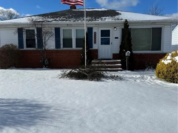 29633 Fairway Blvd, Eastlake, OH 44095