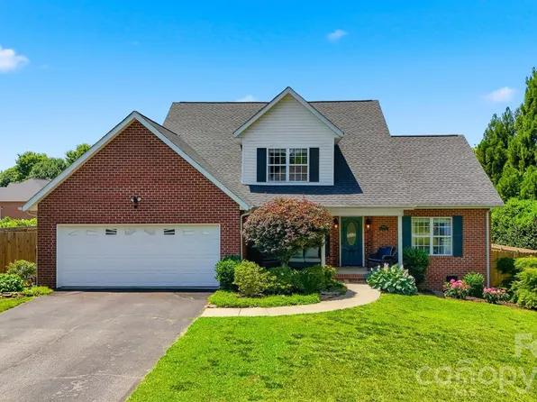 4005 Brickfield St, Hickory, NC 28602