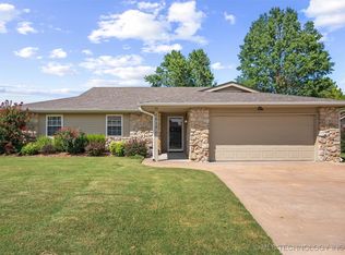 6616 Baylor Dr, Bartlesville, OK 74006