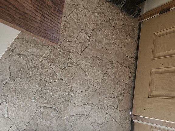 2nd image of 271 Skyline Dr